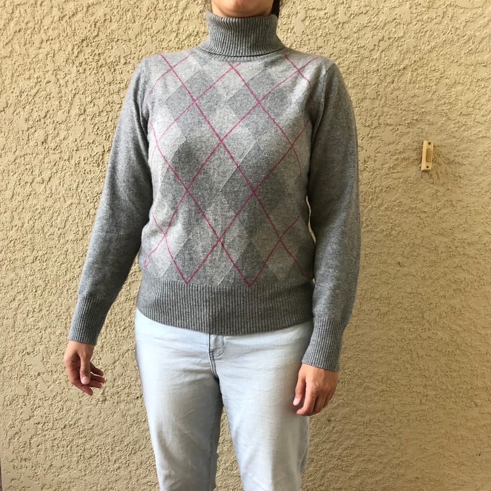 Grey/Pink Cashmere Argyle Turtleneck Sweater